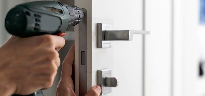 Locksmith For Lock Replacement Near Me in Port Charlotte, FL